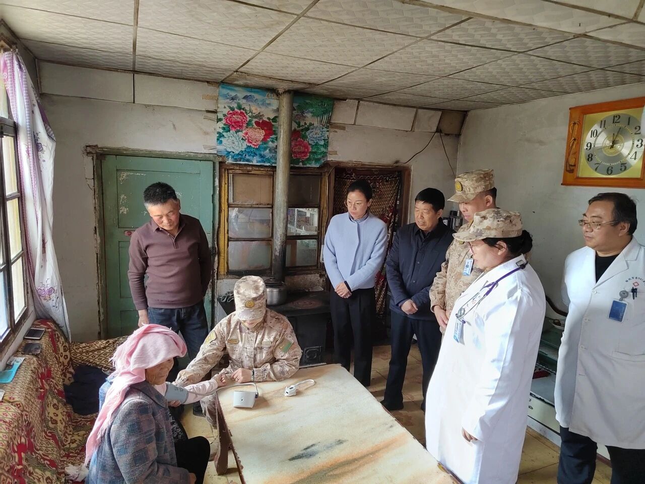 精准帮扶出实招 乡村振兴见实效